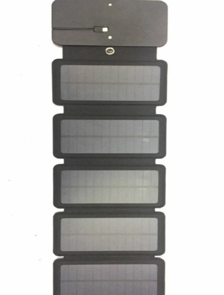 Carregador solar portátil dobrável